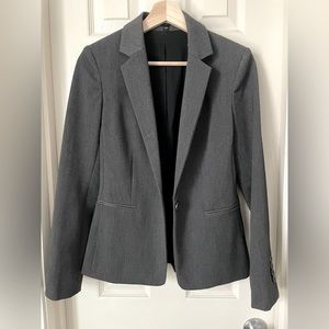 Express Women’s tailored fit gray blazer size 4